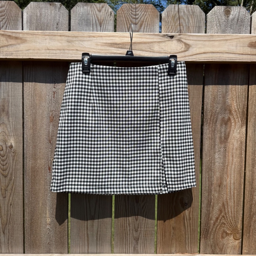Wild Fable Black White Gingham Plaid Mini Skirt Front Slit Size 8